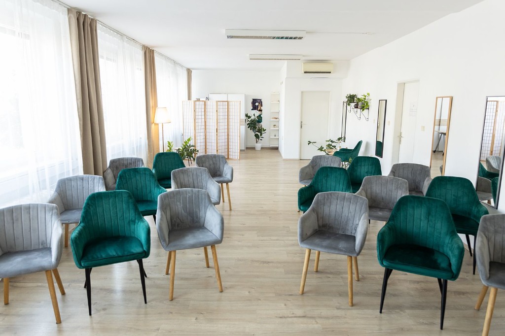 Miestnosť 80 m² — 1